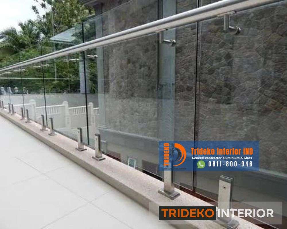 Railing spigot kaca frameless