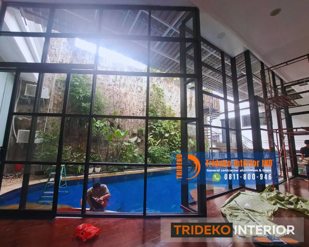 tren partisi aluminium