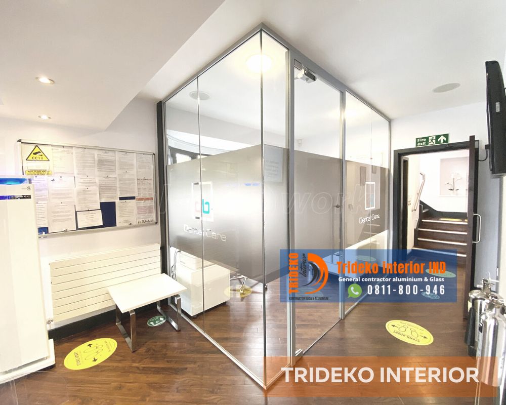 Home Desain Partisi Kaca Minimalis